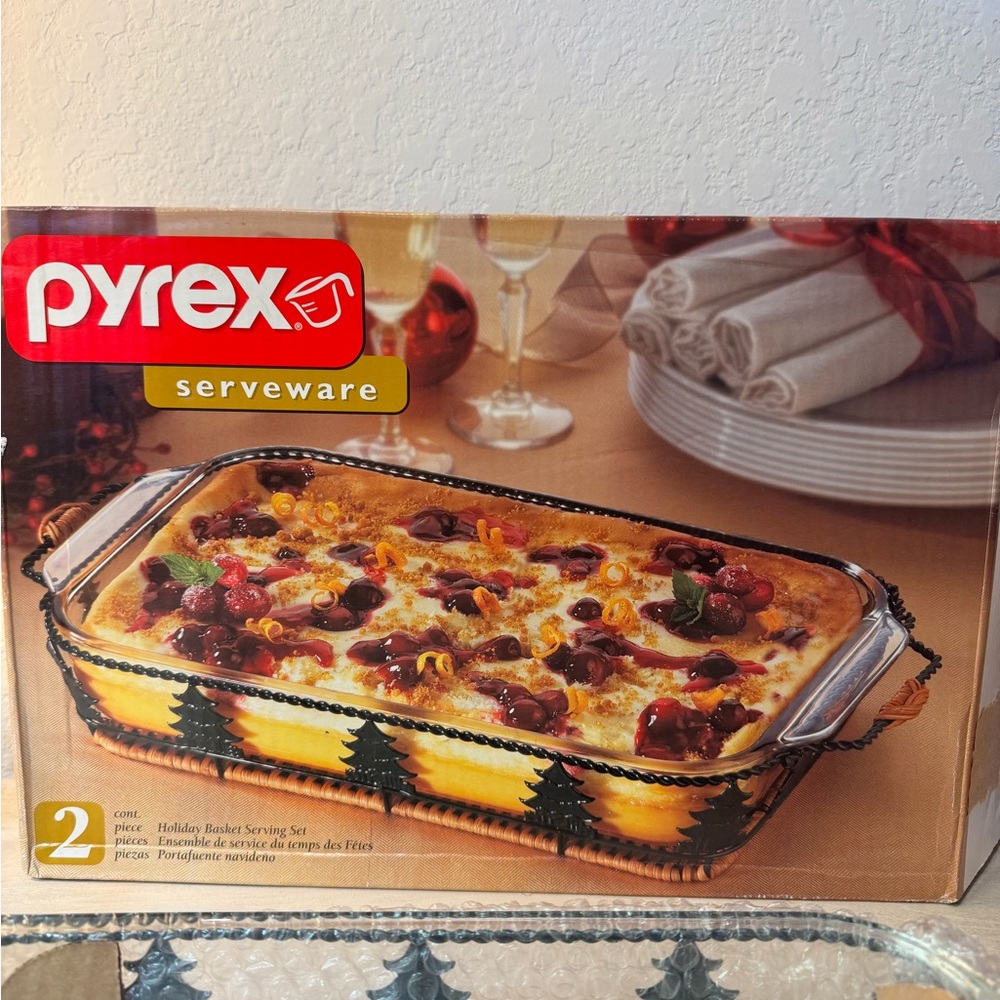 Pyrex Clear Glass Holiday Basket Baking Dish with Black Trim